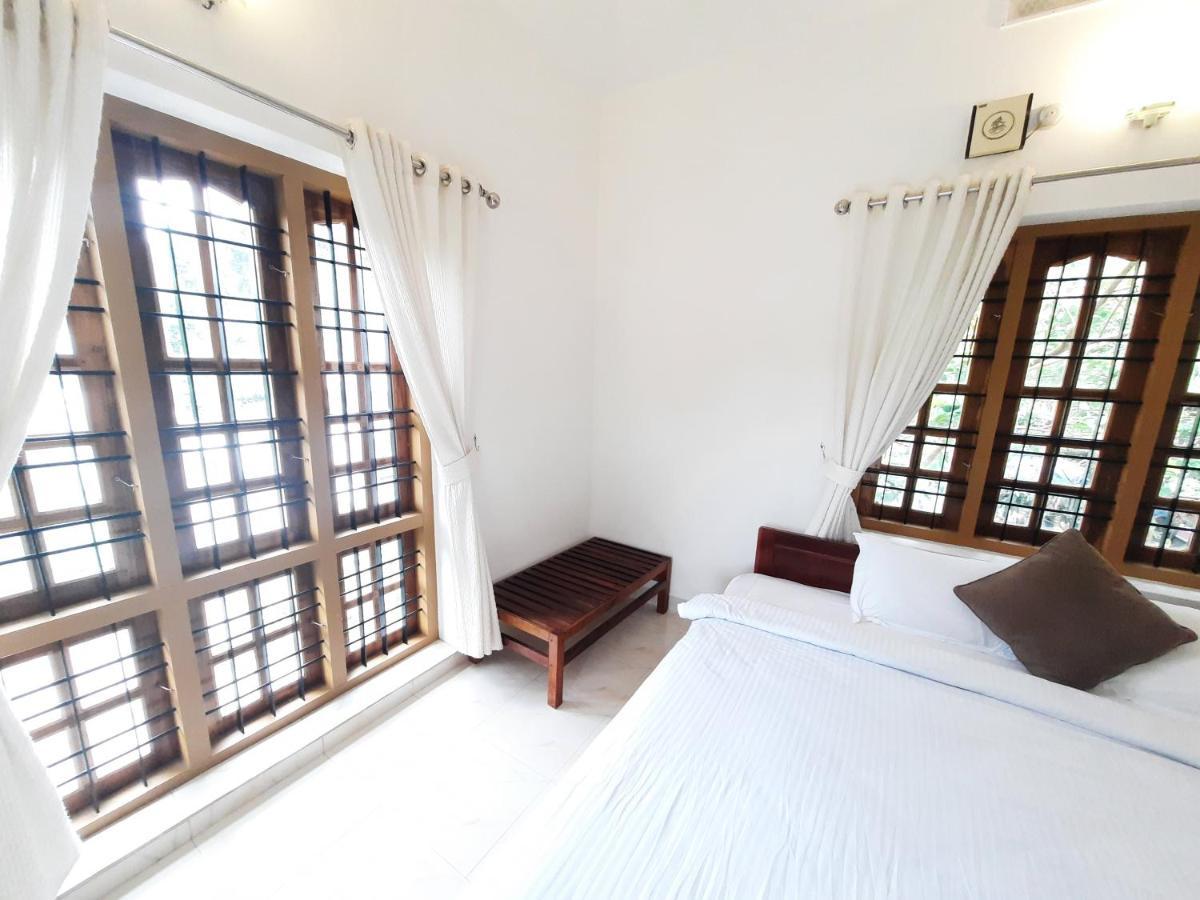 Oriole Homestay 테카디 외부 사진