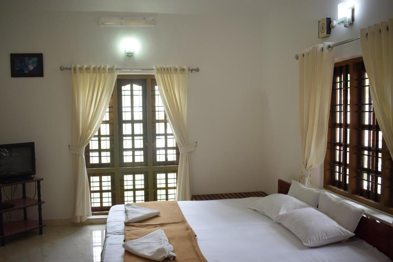Oriole Homestay 테카디 외부 사진